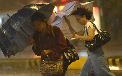 Một phần tư triệu người sơ tán khi bão số 1 áp sát Trung Quốc, Việt Nam: Khi nào bão vào nước ta?