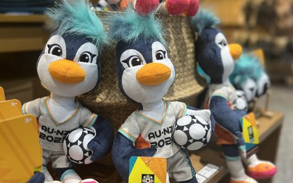 Linh vật World Cup nữ 2023 giá rẻ bất ngờ, có ý nghĩa "vui vẻ, yêu bóng đá"