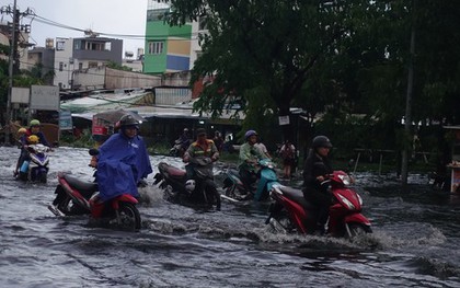 Thời tiết đáng ngại trong tháng 7 ở TPHCM và Nam Bộ