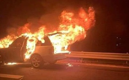 Xe Range Rover bốc cháy trên cao tốc Hải Phòng - Hạ Long, 3 người thoát nạn