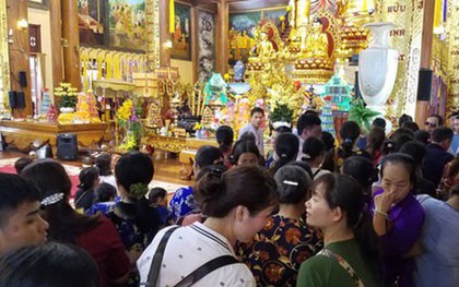 Chùa Ba Vàng báo cáo một tháng thu hơn 4,1 tỉ đồng công đức nhưng đã chi hết