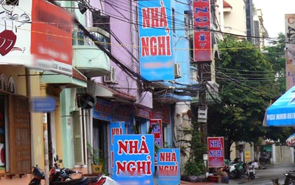 Dụ "tình địch" ra nhà nghỉ hành hung rồi tống tiền