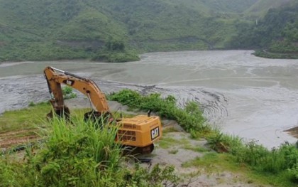 Tạm dừng hoạt động nhà máy để xảy ra sự cố vỡ hồ chứa nước thải ở Lào Cai