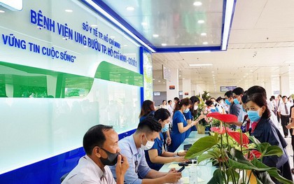 Vụ bác sĩ gợi ý "cho vui vẻ" mới đưa thuốc trị ung thư: Hành vi xâm hại tình dục là có cơ sở