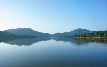 Phát hiện "hồ Tuyền Lâm thu nhỏ" ngay gần Hà Nội, không cần đi Đà Lạt, chỉ cần lái xe chưa đến 1 tiếng