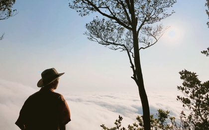 Không cần lên núi để săn mây, ngay gần Hà Nội có một địa điểm cực lý tưởng, chỉ mất hơn 1 tiếng lái xe