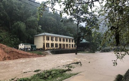 Lên phương án đảm bảo an toàn dạy và học trong điều kiện mưa bão