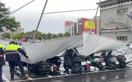 Bão Haikui đổ bộ vào Đài Loan (Trung Quốc) khiến ít nhất 44 người bị thương