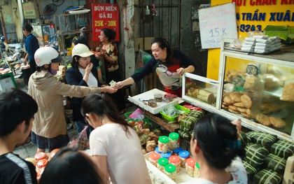 Hà Nội: 4 địa chỉ mua giò chả cực ngon để ăn Tết