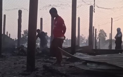 Hỏa hoạn tại Bangladesh khiến 8.000 người rơi vào cảnh màn trời chiếu đất