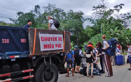 Nhiều du khách 'mắc kẹt' vì cung đường du lịch Mã Pì Lèng sạt lở