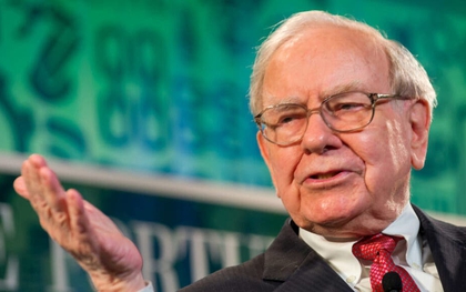 Huyền thoại Warren Buffett từng có nỗi sợ ‘nói không nên lời’ nhiều người thường mắc, nhờ một quyết định trị giá 100 USD mà thành công