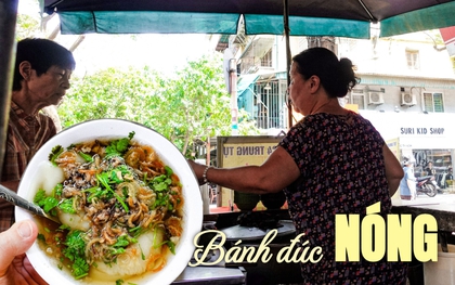 Hàng bánh đúc nóng "huyền thoại" 30 năm gắn với tuổi thơ nhiều người Hà Nội, trời thu này mà đi ăn là tuyệt nhất!