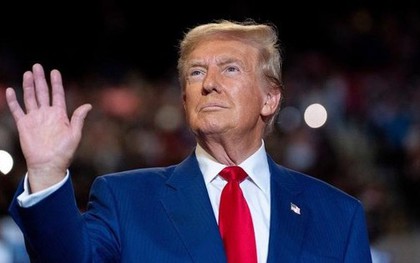 Thêm người nổi tiếng rời bỏ nước Mỹ vì ông Trump