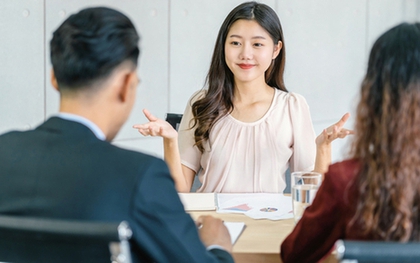 Nhà tuyển dụng hỏi: “Bộ phận nào trên cơ thể càng to ra khi gặp người mình thích?”, cô gái trả lời 2 chữ được sếp nhận vào làm ngay lập tức