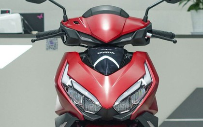 Xe tay ga mới của Honda là "con lai" của Air Blade, Vario và LEAD, nhưng bị chê vì một điều