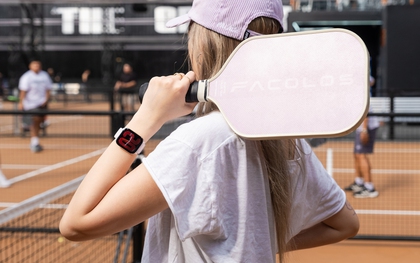 Review Amazfit Active màu hồng: Nhỏ gọn, mang đi đánh pickleball hợp trend mà cũng rất hay ho!