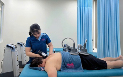 Nữ ca sĩ tử vong khi massage cổ vai gáy: Bác sĩ cảnh báo điều gì?