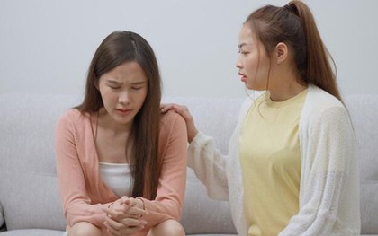 Sáng sớm, vợ chồng cô hàng xóm đã hỏi vay tôi 500 triệu, tôi định đồng ý thì chồng nói thầm một câu đầy bất ngờ