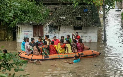 Bão Fengal tàn phá bang Tamil Nadu của Ấn Độ, ít nhất 12 người tử vong