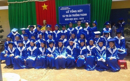 "Lớp nhà người ta" ra trường gần thập kỷ vẫn tình thương mến thương, cứ đến Tết là tự giác đi họp lớp không cần nhắc nhở