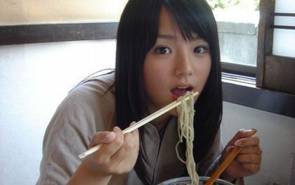 Người Nhật thích ramen, sushi, bữa tối giàu tinh bột nhưng vẫn ít tăng cân nhờ 6 yếu tố then chốt
