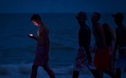 Florida thông qua luật cấm mạng xã hội với trẻ dưới 16 tuổi