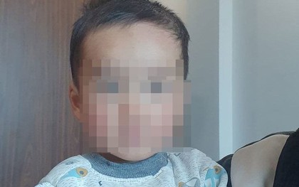 Bé trai 18 tháng tuổi bị bỏ rơi ở Trung tâm thương mại Aeon Mall Long Biên
