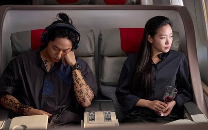 Thời đi học của 2 diễn viên trong bom tấn hot nhất: Nam thần từng trượt đại học, Go Eun như "tiên nữ học đường"