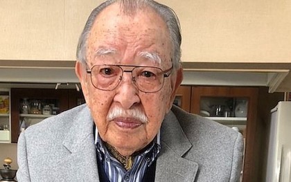 Cha đẻ của karaoke qua đời ở tuổi 100