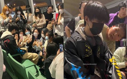 Cảnh tượng gây phẫn nộ: Nam idol 16 tuổi sợ sệt khi bị fan cuồng quây kín, dí điện thoại vào mặt livestream tại sân bay