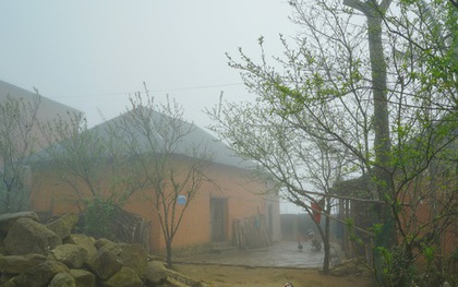 "Ngôi làng cổ tích" nằm trong biển mây của người Hà Nhì