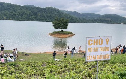 Nguy hiểm tiềm ẩn từ “cây cô đơn”