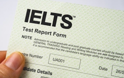 Việt Nam có dừng thi IELTS trên giấy như hai quốc gia Đông Nam Á?