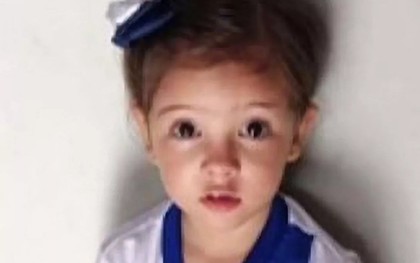 Bé gái 4 tuổi tử vong sau 3 tiếng đồng hồ bị bố bỏ quên trong ô tô