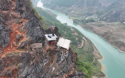 Ngôi nhà trên bờ vực nguy hiểm nhất Việt Nam: Mở cửa ra thấy sông Nho Quế, chuồng dê có view triệu đô
