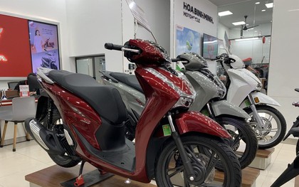 Mặc Honda Vision, Winner X, SH, ... giảm đậm hàng chục triệu đồng cứu doanh số, thị trường xe máy vẫn chạm đáy thấp nhất 6 năm