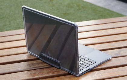 Nắng nóng hừng hực, bạn có cần tháo ốp bảo vệ để "giải cứu laptop" khỏi cái nóng?