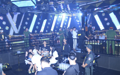 NÓNG: Công an Đồng Nai ập vào kiểm tra hàng loạt quán bar, vũ trường, beer club “trá hình”