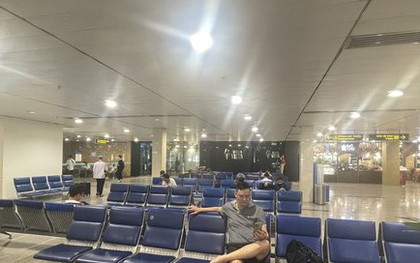 Cảnh tượng “không thể tin nổi” ở sân bay Tân Sơn Nhất