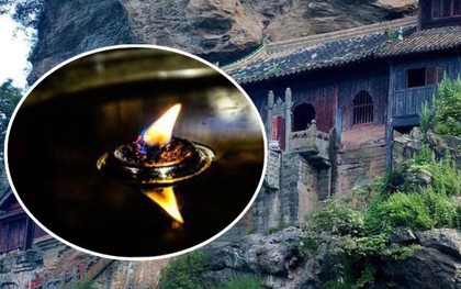 Tại sao ngọn đèn dầu ở núi Võ Đang cháy hơn 600 năm mà không tắt? Nguyên nhân khiến nhiều người thất vọng