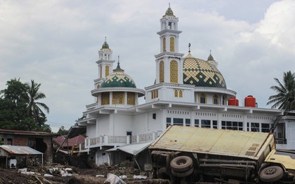 Số người thiệt mạng tăng lên 44, Indonesia áp dụng tình trạng ứng phó khẩn cấp sau lũ quét