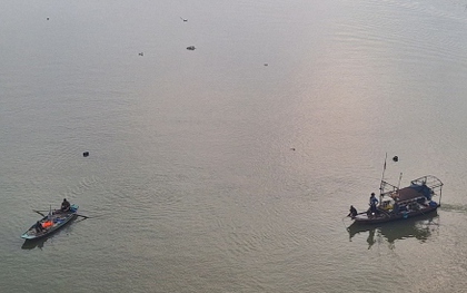 Tìm kiếm 2 nữ sinh nghi nhảy cầu ở Bắc Ninh