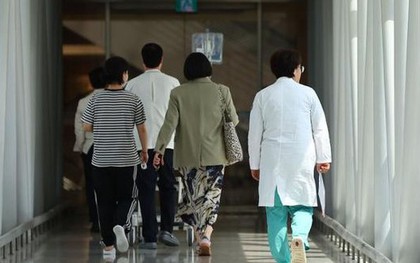 Các bác sĩ đình công 3 tháng, tìm phòng cấp cứu ở Hàn Quốc khó hơn bao giờ hết