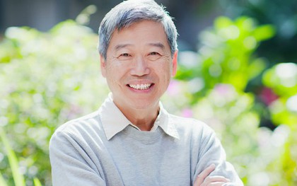 Cụ ông nghèo nhặt nuôi bé gái bị bỏ rơi, 30 năm sau trở thành người sung sướng nhất làng