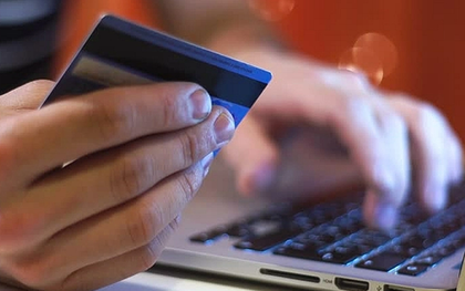 Triệt phá ổ nhóm mua bán trái phép thông tin tài khoản ngân hàng