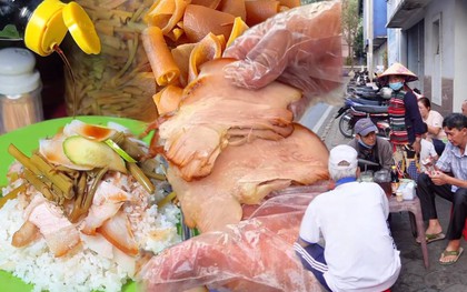 Phát hiện hàng cơm tấm có món thịt "mỏng như lá lúa", lại còn ăn kèm nước tương siêu độc lạ ở Cần Thơ