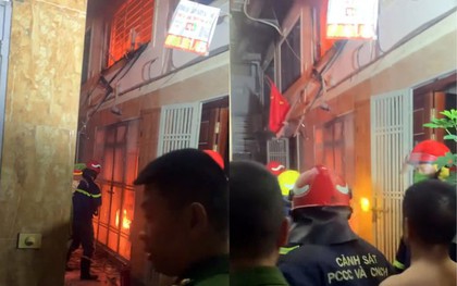 Hà Nội: Cứu một người mắc kẹt trong ngôi nhà 5 tầng xảy ra hỏa hoạn