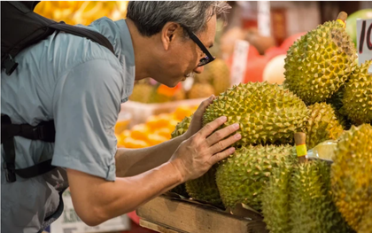Tư duy “trồng cây nhớ kẻ ăn quả” đưa nông nghiệp lên tầm cao mới: Nông dân thành TikToker, mở đường cho làn sóng đại gia sầu riêng mới nổi ở Việt Nam