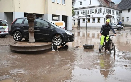 Đức, Thụy Sĩ và Italia tiếp tục bị tàn phá bởi lũ lụt